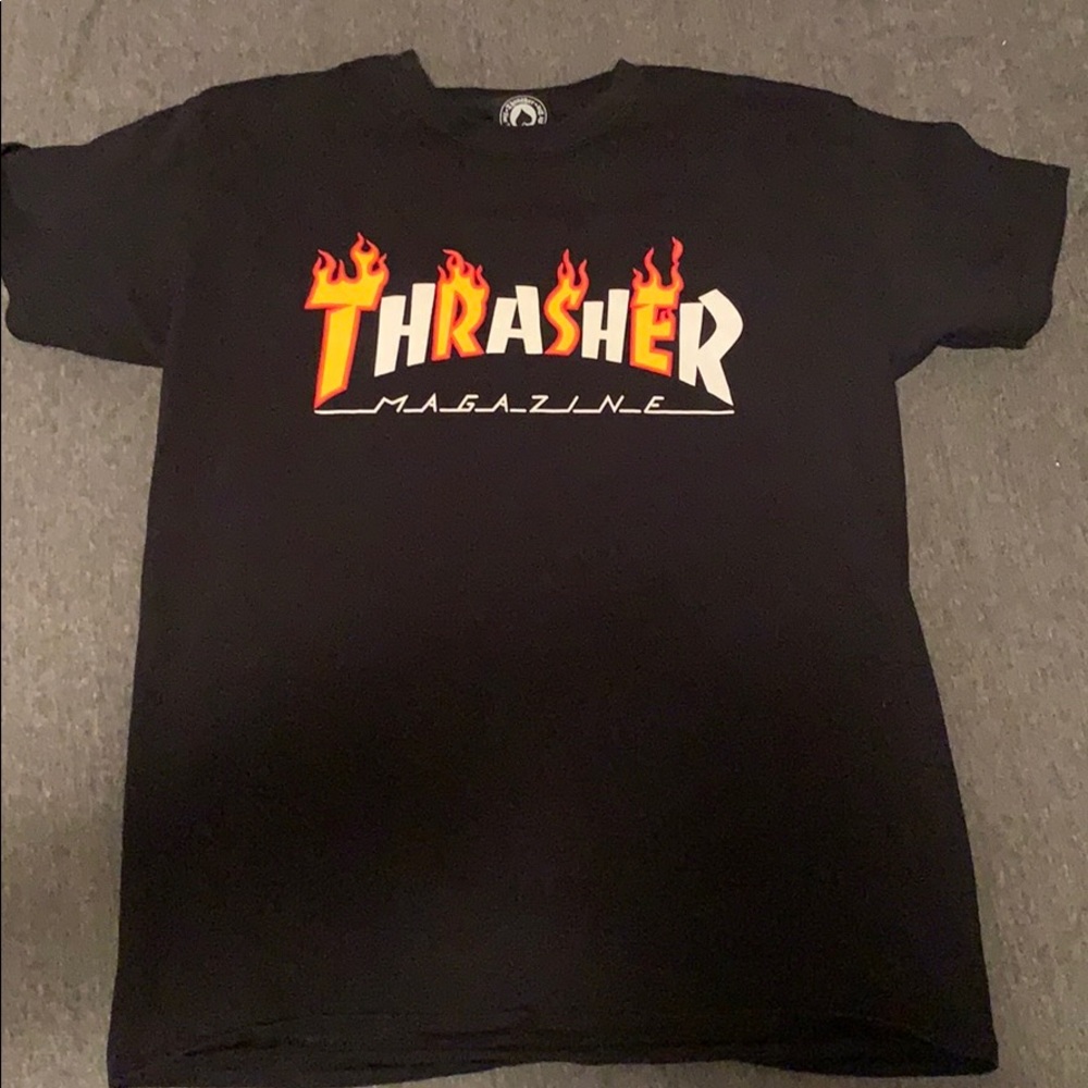 THRASHER SHIRT (medium fits smaller)